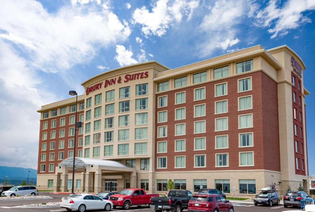 Drury Inn & Suites Colorado Springs Near the Air Force Academy image