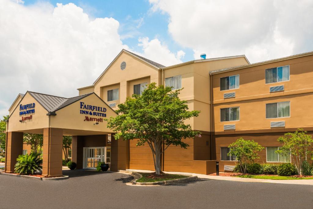 Fairfield Inn and Suites Mobile image