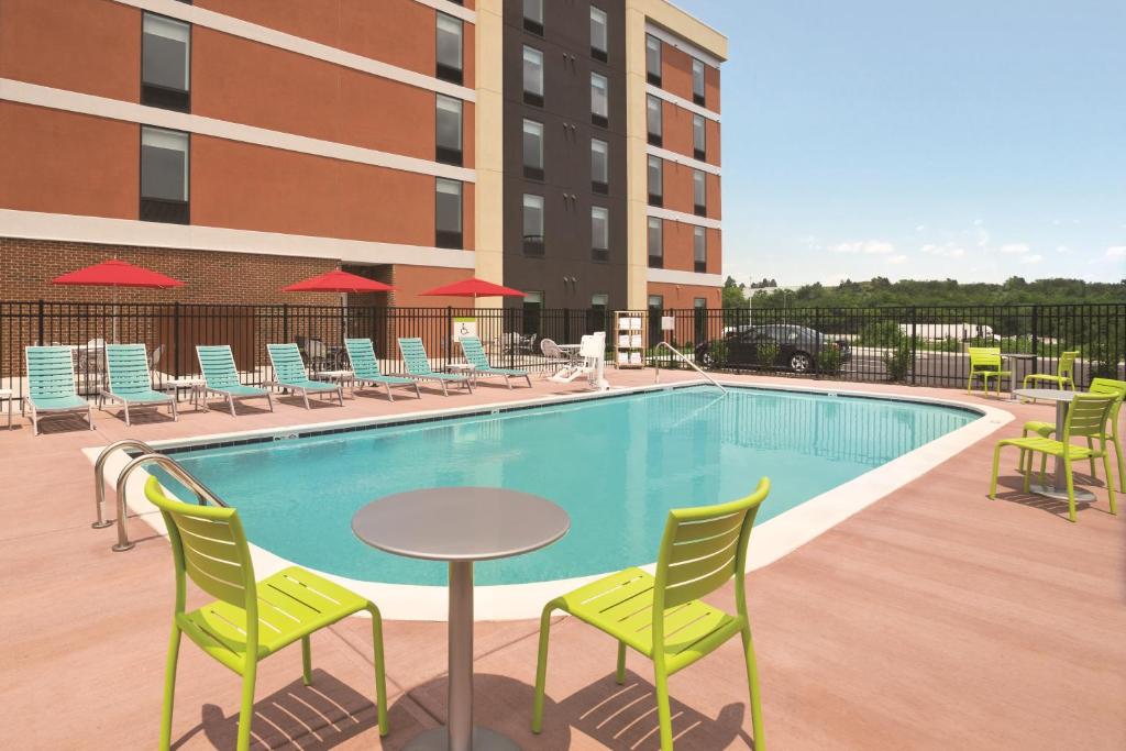 Home2 Suites by Hilton Knoxville West image