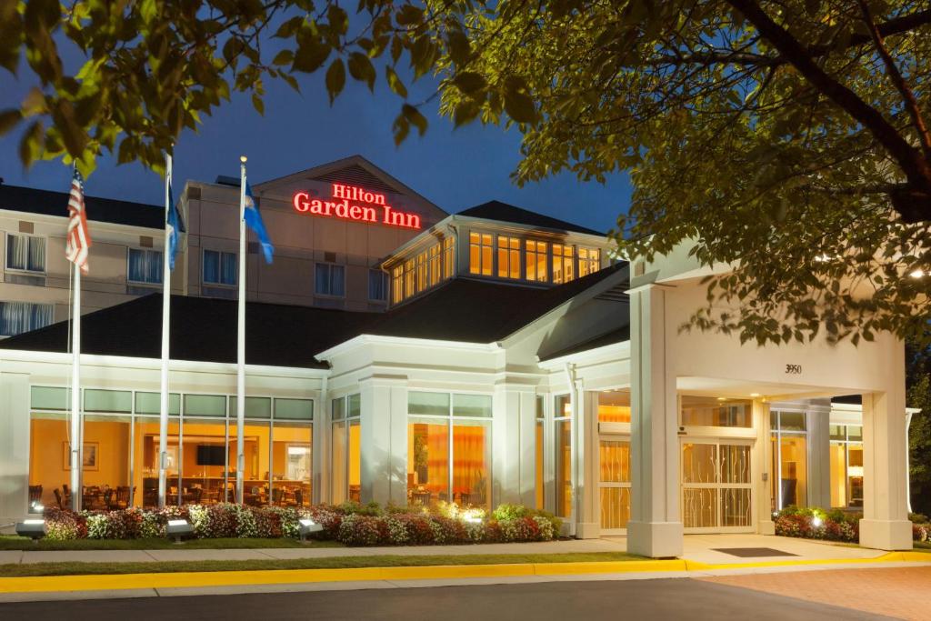 Hilton Garden Inn Fairfax image