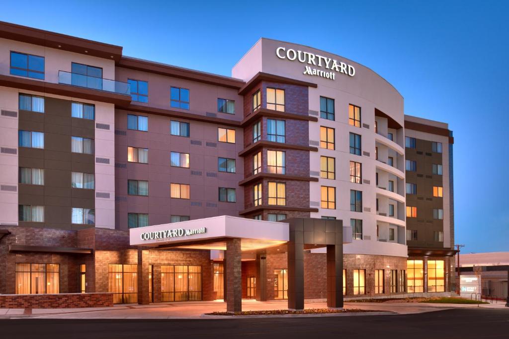 Courtyard by Marriott Salt Lake City Downtown image