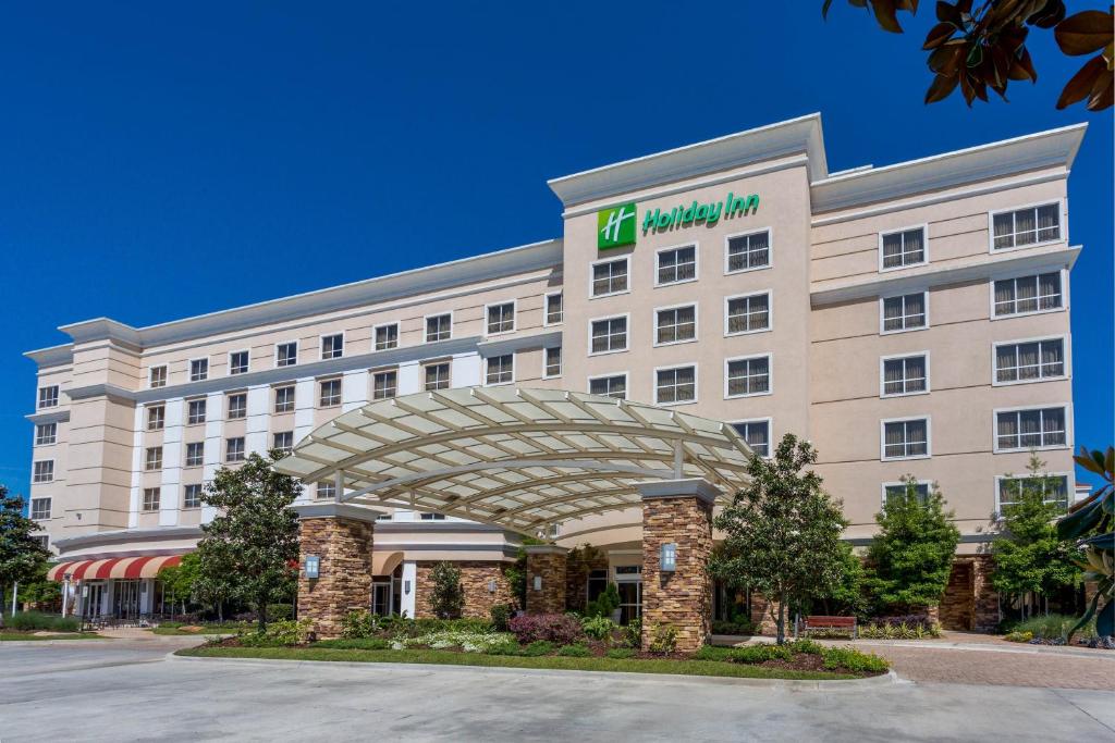Holiday Inn Baton Rouge College Drive I-10, an IHG Hotel image