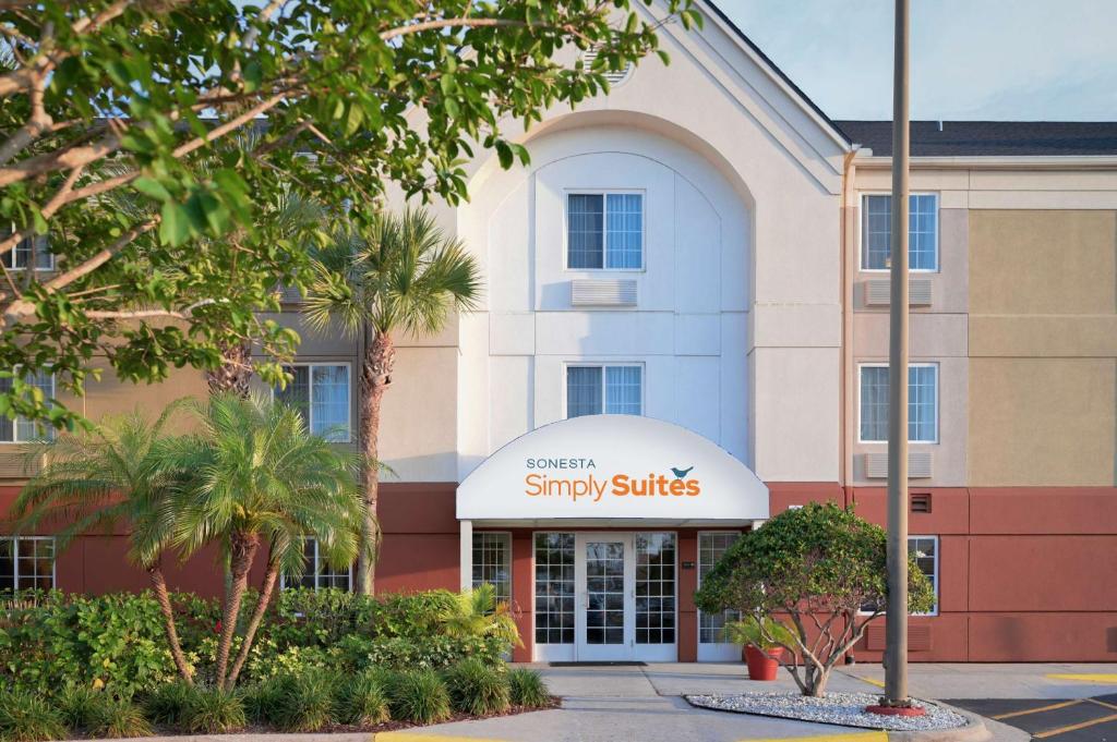 Sonesta Simply Suites Clearwater image