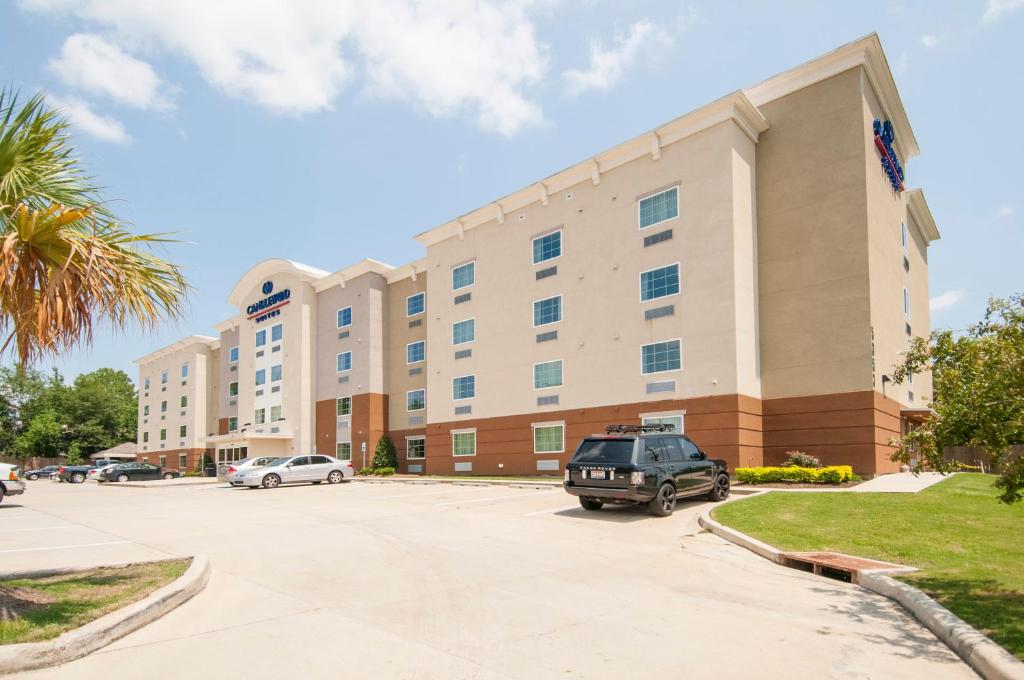 Candlewood Suites - Baton Rouge - College Drive, an IHG Hotel image